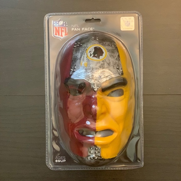 Retro Washington Redskin Fan Mask - Picture 2 of 2